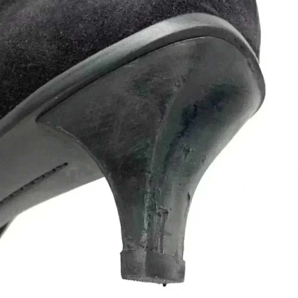 Prada Black Suede Pointed Toe French Kitten Heel Side Zip Ankle Boots Size 8 - Picture 3 of 15